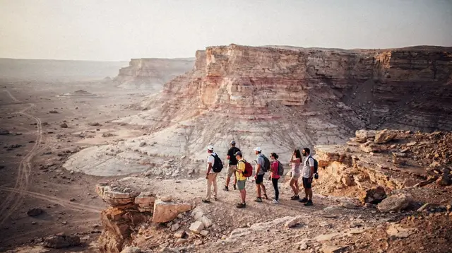 Edge of the World hiking trail guide
