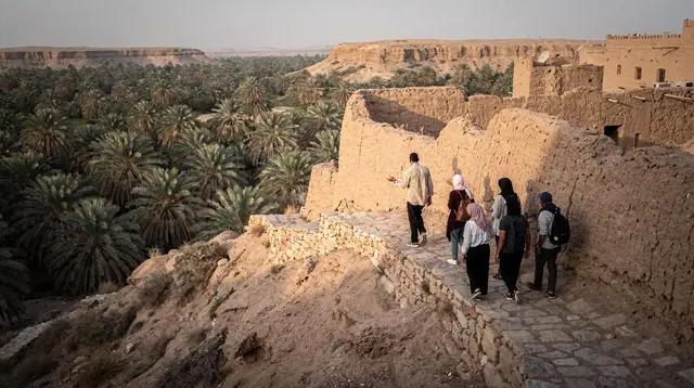Diriyah tours: At-Turaif, Al Bujairi Terrace and getting there from Riyadh